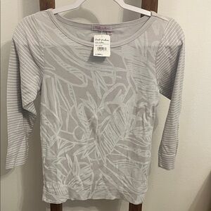 Fresh Produce Light Gray cancun bella mingle Top sz XS NWT